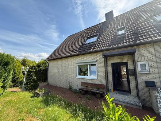 Reihenendhaus zum Kauf 179.500 € 6 Zimmer 190 m² 744 m² Grundstück frei ab sofort Gebhardshagen West 38229