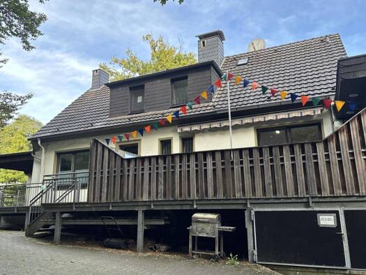 Sonstiges zum Kauf 1.100.000 € 16 Zimmer 635 m² 8.646 m² Grundstück Hülser Berg Hülser Berg 47802