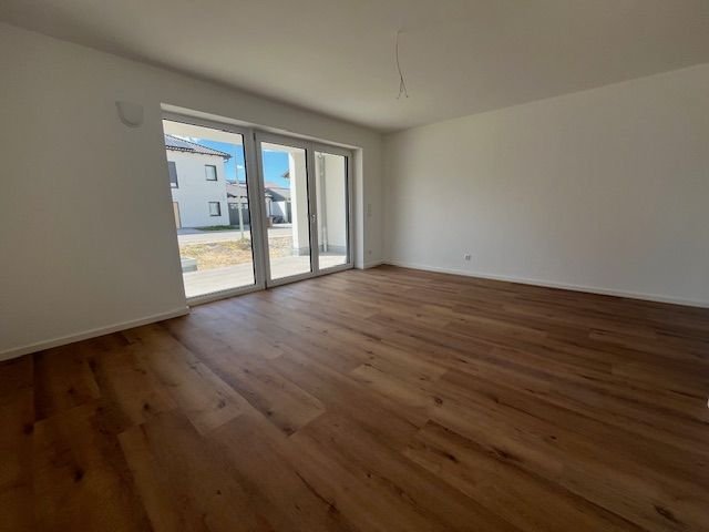 Terrassenwohnung zum Kauf provisionsfrei 414.500 € 3 Zimmer 89,4 m²<br/>Wohnfläche EG<br/>Geschoss ab sofort<br/>Verfügbarkeit Vogelsangstraße 3 Plattling Plattling 94447