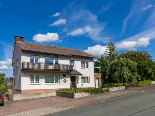 Haus zum Kauf 199.000 € 7 Zimmer 161 m² 636 m² Grundstück Brenken Büren 33142