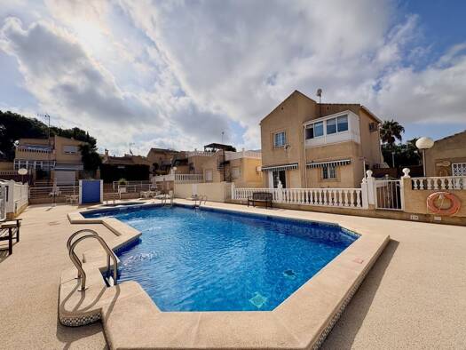 Villa zum Kauf provisionsfrei 270.000 € 5 Zimmer 127 m² 205 m² Grundstück Orihuela 03189
