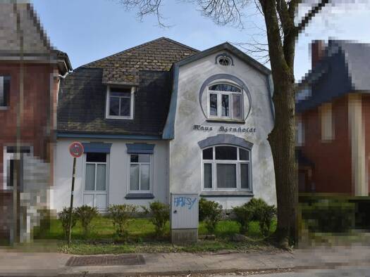 Einfamilienhaus zum Kauf 208.000 € 5 Zimmer 172 m² 533 m² Grundstück frei ab sofort Bredstedt 25821