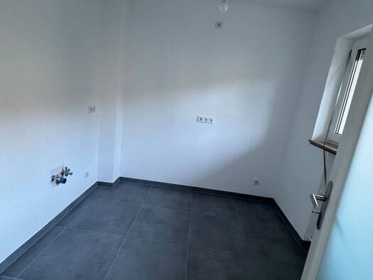 Wohnung zur Miete 650 € 2 Zimmer 56 m² Geschoss 2/5 frei ab sofort Rennweg Nürnberg 90489