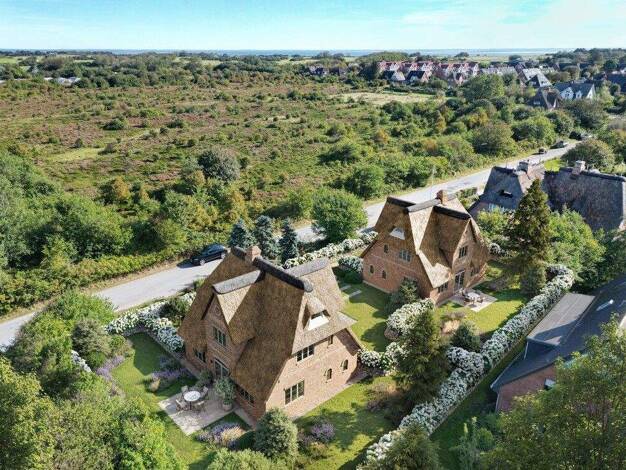 Einfamilienhaus zum Kauf 3.895.000 € 6 Zimmer 210 m² 1.103 m² Grundstück Wenningstedt Wenningstedt-Braderup (Sylt) 25996