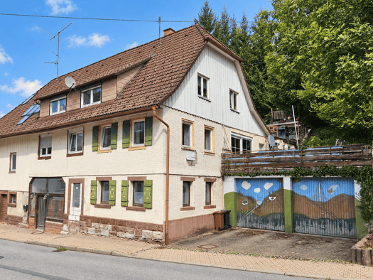 Mehrfamilienhaus zum Kauf 325.000 € 12 Zimmer 364 m² 1.159 m² Grundstück Wälde Loßburg 72290