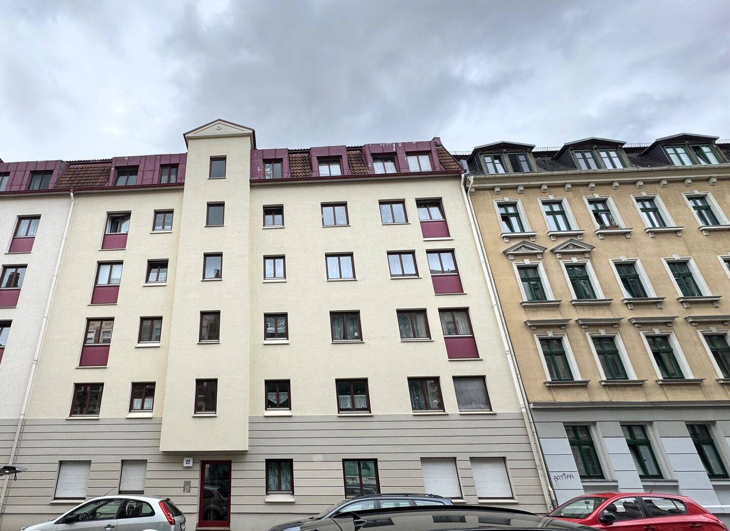 Property thumbnail 2