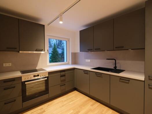 Wohnung zur Miete - Erstbezug 780 € 2 Zimmer 70 m² 1. Geschoss frei ab sofort Metten Metten 94526