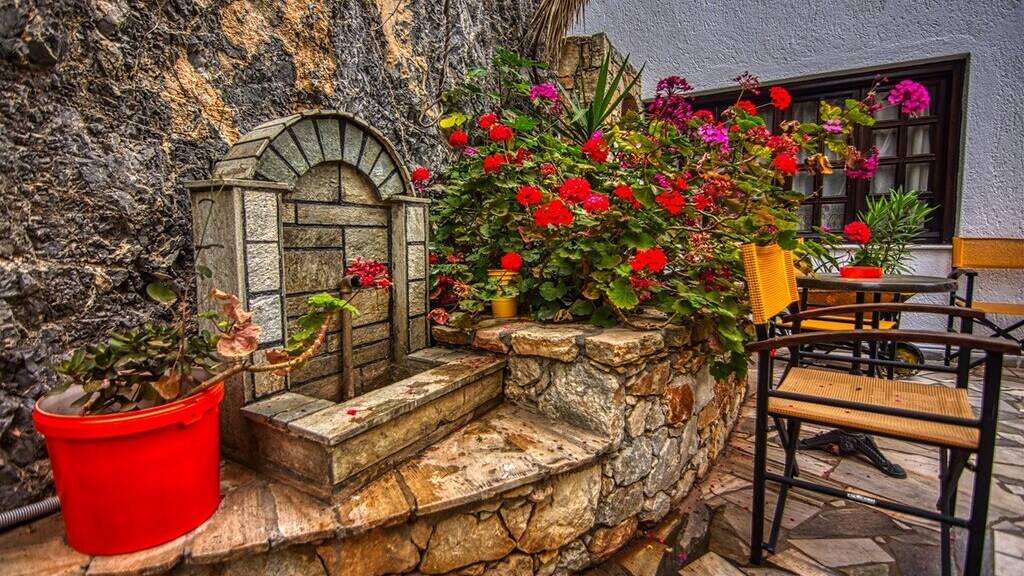 Hotel zum Kauf 853.000 € 15 Zimmer 1.050 m² Grundstück Kreta