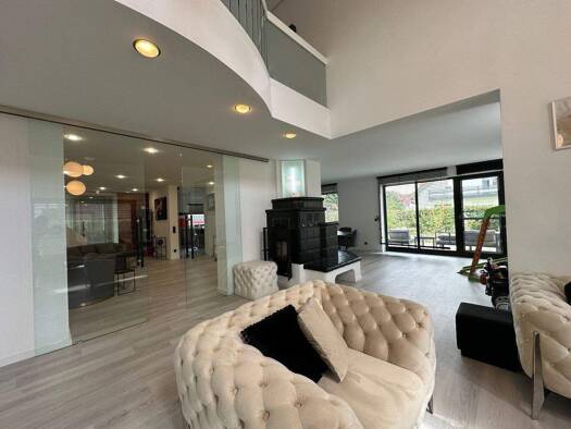 Einfamilienhaus zum Kauf 1.580.000 € 7 Zimmer 300,8 m² 977 m² Grundstück Kemnath Postbauer-Heng 92353