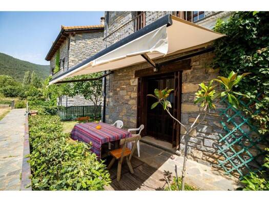 Doppelhaushälfte zum Kauf 326.000 € 3 Zimmer 90 m² Biescas 22630