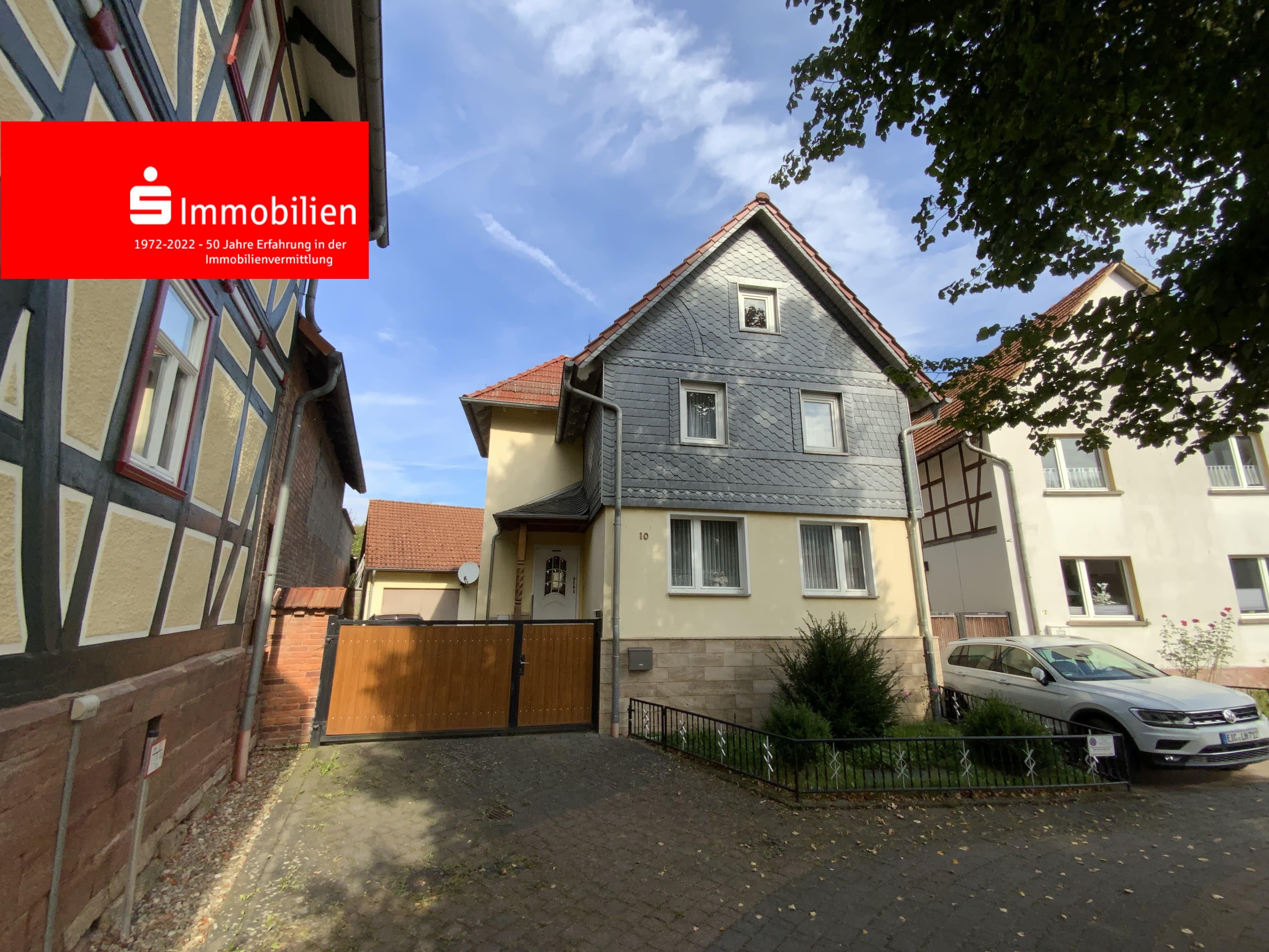 Einfamilienhaus zum Kauf 149.000 € 7 Zimmer 200 m²<br/>Wohnfläche 972 m²<br/>Grundstück Martinfeld Schimberg 37308