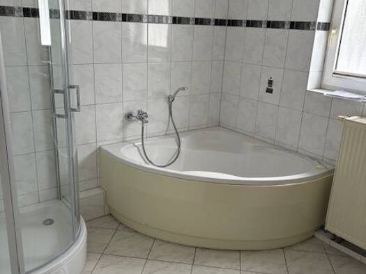 Wohnung zur Miete 750 € 3 Zimmer 100 m² Geschoss EG/2 frei ab sofort Riegelsberg 66292