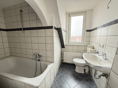 Studio zur Miete 626 € 3 Zimmer 69,6 m² 3. Geschoss frei ab 01.04.2025 Franken Stralsund 18439