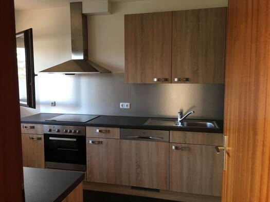 Wohnung zur Miete 875 € 3,5 Zimmer 97 m² Geschoss 1/1 frei ab sofort Colmberg 91598