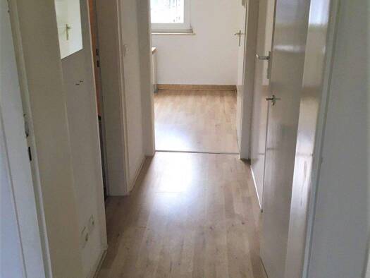 Studio zur Miete 285 € 1 Zimmer 33,4 m² Geschoss 4/4 frei ab 01.05.2026 Goldschmidtstr. 25 Ostviertel Essen 45127
