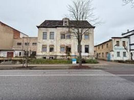 Werkstatt zum Kauf 99.000 € 2.000 m² Lagerfläche teilbar ab 1.900 m² Köthen 06366