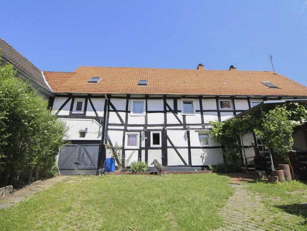 Mehrfamilienhaus zum Kauf als Kapitalanlage geeignet 145.000 € 15 Zimmer 361,4 m² 472,1 m² Grundstück Lödingsen Adelebsen 37139