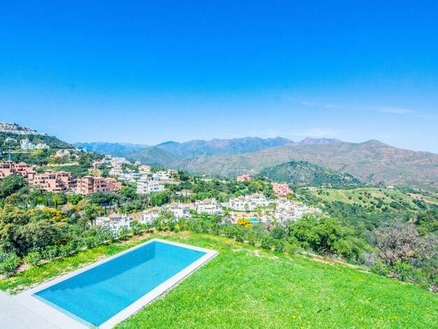 Haus zum Kauf provisionsfrei 2.195.000 € 5 Zimmer 573 m² 2.852 m² Grundstück Marbella 29610
