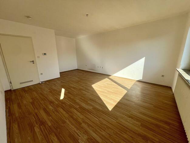 Studio zur Miete 300 € 1 Zimmer 44 m² 3. Geschoss frei ab 01.08.2026 Mainstraße 2 Mitte Heiligenhaus 42579