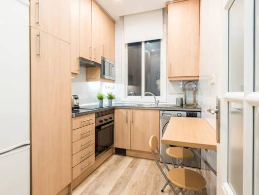 Wohnung zur Miete 500 € 2 Zimmer 79 m² 2. Geschoss frei ab sofort Göttingen Göttingen 37073