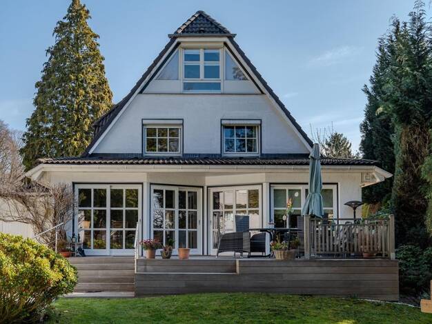 Einfamilienhaus zum Kauf provisionsfrei 1.250.000 € 6 Zimmer 219 m² 1.176 m² Grundstück Poppenbüttel Hamburg 22391