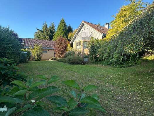 Einfamilienhaus zum Kauf provisionsfrei 649.000 € 5 Zimmer 148 m² 1.045 m² Grundstück frei ab sofort Adelhausen Rheinfelden (Baden) 79618