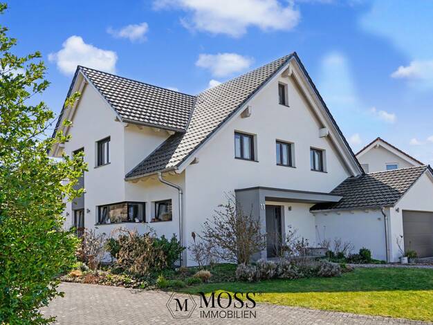 Einfamilienhaus zum Kauf 970.000 € 7,5 Zimmer 224 m² 1.077 m² Grundstück Unadingen Löffingen Unadingen 79843