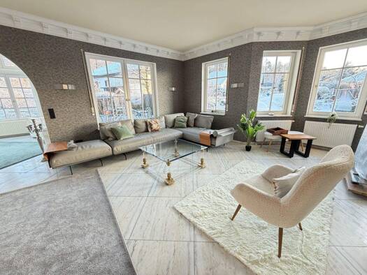 Haus zum Kauf provisionsfrei 699.500 € 9 Zimmer 271,7 m² 1.423 m² Grundstück Erda Hohenahr 35644