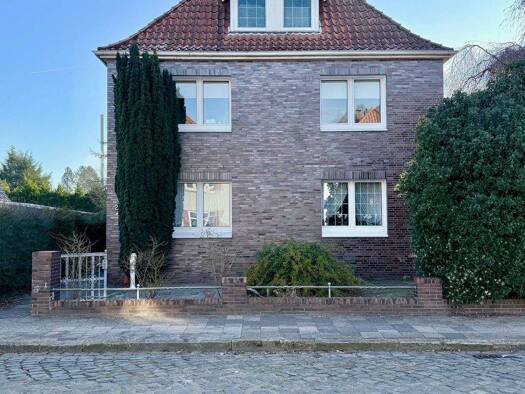 Mehrfamilienhaus zum Kauf als Kapitalanlage geeignet 468.000 € 10 Zimmer 222 m² 600 m² Grundstück Deichhorst Delmenhorst 27753