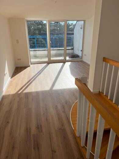 Wohnung zur Miete 1.575 € 3 Zimmer 90,5 m² Dachgeschoss, 1. Geschoss frei ab sofort Weserstraße Falkensee 14612