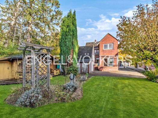 Einfamilienhaus zum Kauf 995.000 € 4,5 Zimmer 140 m² 896 m² Grundstück Lokstedt Hamburg 22529