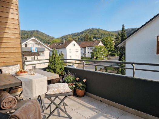 Wohnung zum Kauf 310.000 € 3,5 Zimmer 90,3 m² 2. Geschoss frei ab sofort Zell-Weierbach Offenburg 77654