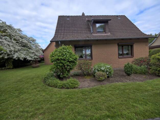 Einfamilienhaus zum Kauf provisionsfrei 270.000 € 5 Zimmer 100 m² 1.557 m² Grundstück Hohenlockstedt 25551