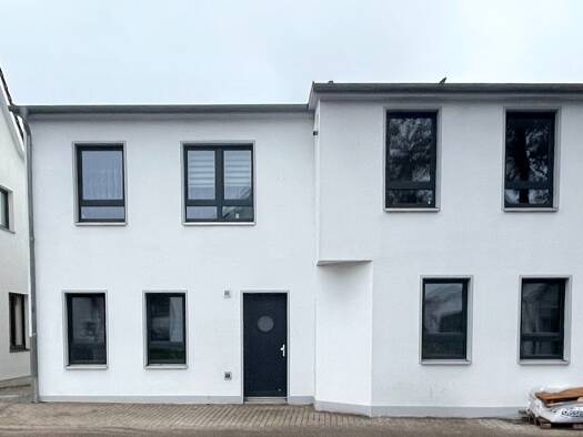Mehrfamilienhaus zum Kauf 8 Zimmer 237,8 m² 521 m² Grundstück Osternburg Oldenburg 26135