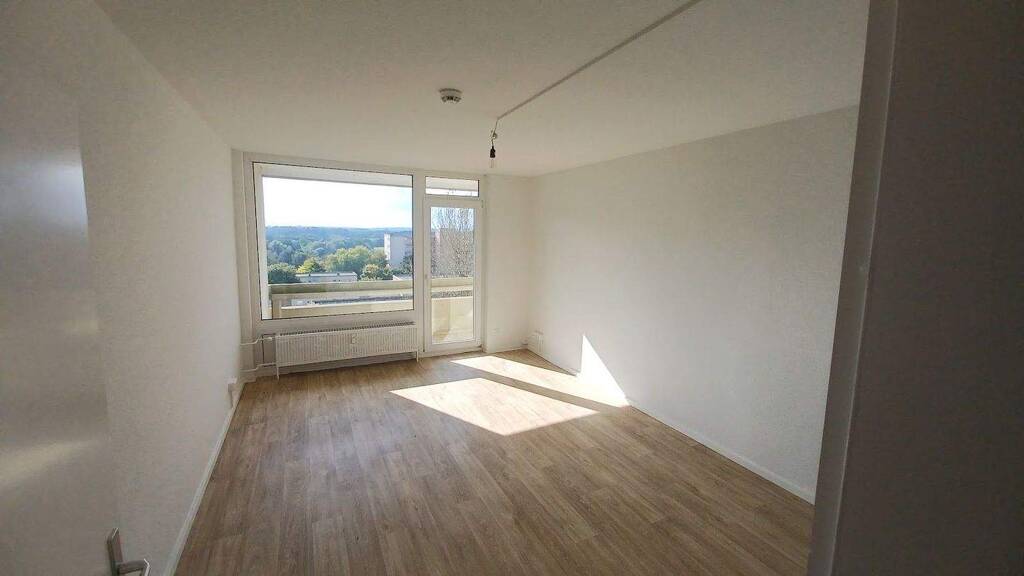 Wohnung zur Miete 529 € 2 Zimmer 64 m² 3. Geschoss frei ab sofort Mönweg 1 Mettenhof Kiel 24109