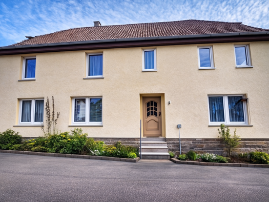 Mehrfamilienhaus zum Kauf 149.000 € 7 Zimmer 183 m² 302 m² Grundstück frei ab sofort Bad Berka 99438