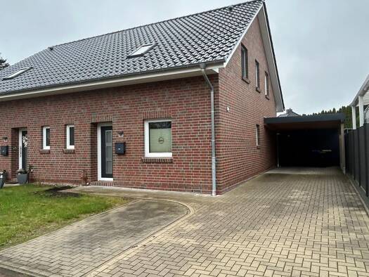 Doppelhaushälfte zur Miete 1.100 € 3 Zimmer 100 m² 415 m² Grundstück frei ab 01.11.2026 Wiesederfehn Wiesmoor 26639