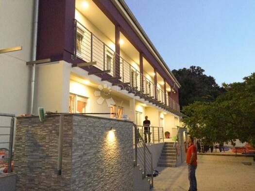 Haus zum Kauf 1.390.000 € 16 Zimmer 420 m² Supetarska Draga, Rab Rab
