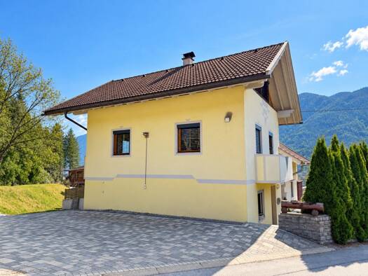 Doppelhaushälfte zum Kauf 320.000 € 6 Zimmer 147 m² 421 m² Grundstück Irschen 9773