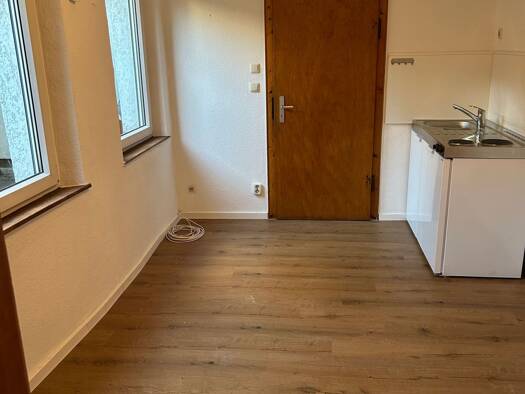 Wohnung zur Miete 300 € 2 Zimmer 25 m² Geschoss EG/2 frei ab 15.07.2026 Innenstadt Erlangen 91054