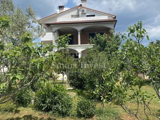 Haus zum Kauf 750.000 € 11 Zimmer 460 m² Rovinj
