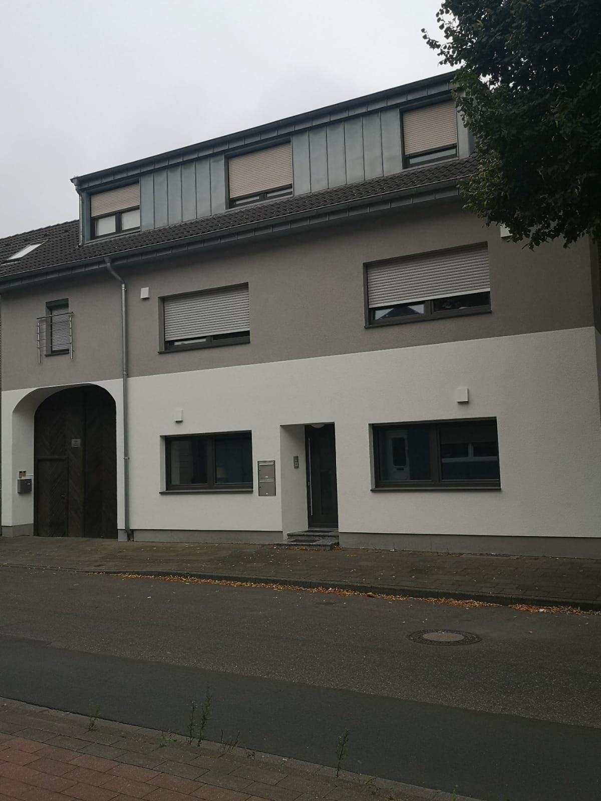 Mehrfamilienhaus zum Kauf 299.000 € 9 Zimmer 225 m²<br/>Wohnfläche 149 m²<br/>Grundstück ab sofort<br/>Verfügbarkeit Alsdorf Alsdorf 52477