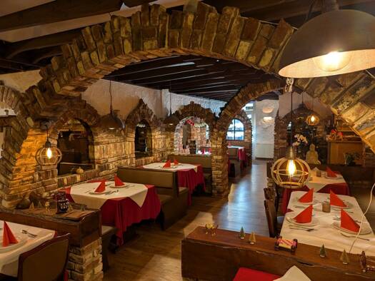 Restaurant zur Miete provisionsfrei 2.600 € 290 m² Gastrofläche Lenzhahner Weg 2 Niedernhausen 65527