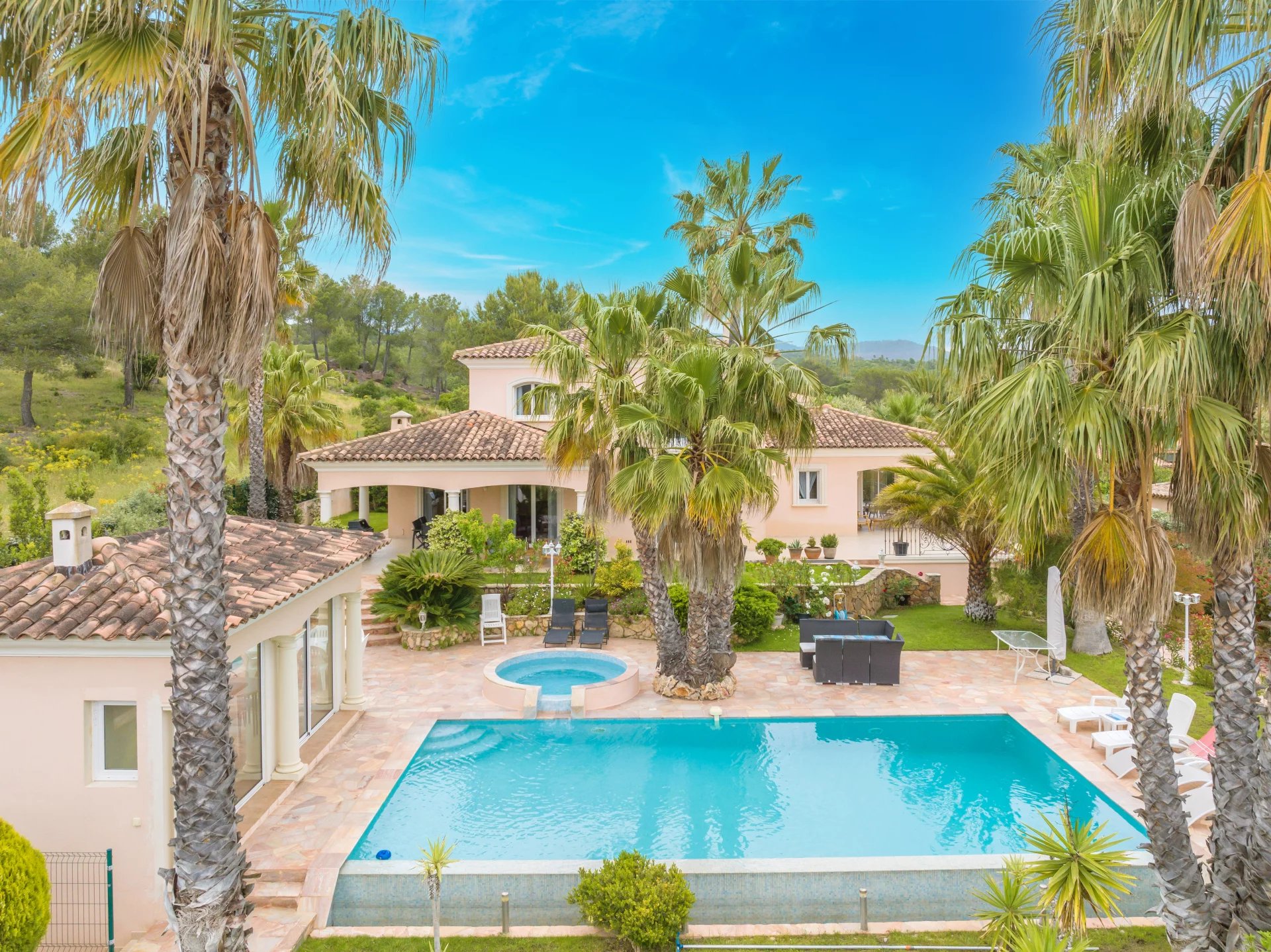 Einfamilienhaus zum Kauf 1.540.000 € 9 Zimmer 205 m²<br/>Wohnfläche 1.259 m²<br/>Grundstück Valescure-Vaulongue-Clair Bois-Vallon Suveret ST RAPHAEL 83530