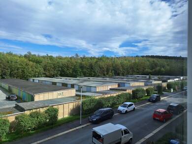 Wohnung zur Miete 400 € 3 Zimmer 73 m² 3. Geschoss frei ab sofort Knielohstraße 40 Ostvorstadt Plauen 08527