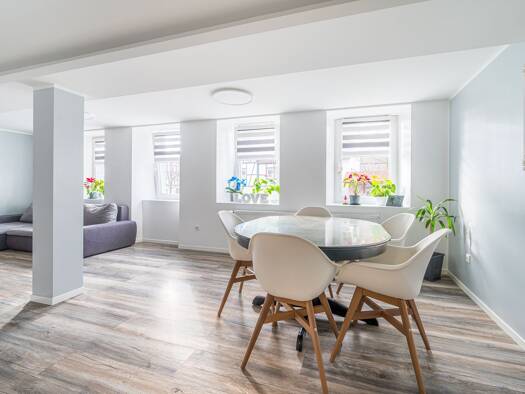 Einfamilienhaus zum Kauf 189.000 € 7 Zimmer 153 m² 347 m² Grundstück Böttigheim Neubrunn 97277