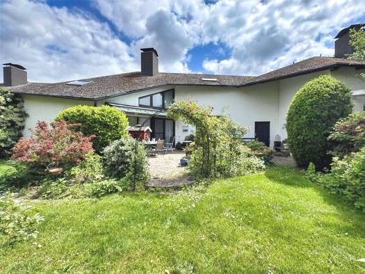 Einfamilienhaus zum Kauf 585.000 € 7 Zimmer 187,8 m² 551 m² Grundstück Großburgwedel Burgwedel 30938