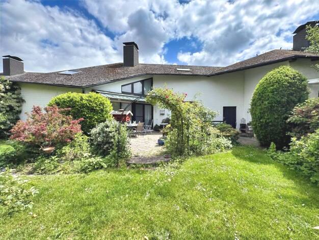Einfamilienhaus zum Kauf 585.000 € 7 Zimmer 187,8 m² 551 m² Grundstück Großburgwedel Burgwedel 30938