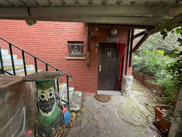 Einfamilienhaus zum Kauf 179.000 € 2,5 Zimmer 70 m² 785 m² Grundstück Beutelsbach Weinstadt 71384