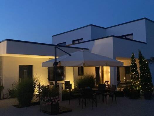 Mehrfamilienhaus zum Kauf 890.000 € 9 Zimmer 320 m² 2.000 m² Grundstück Besges Fulda 36041